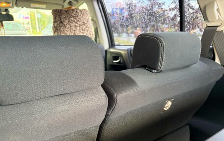 Toyota RAV4, 2015 год, 2 370 000 рублей, 20 фотография
