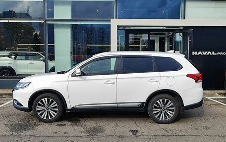 Mitsubishi Outlander III рестайлинг 3, 2019 год, 2 249 000 рублей, 8 фотография