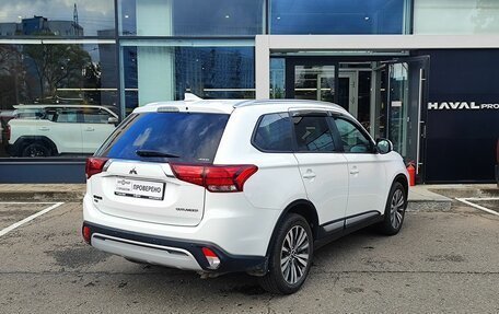 Mitsubishi Outlander III рестайлинг 3, 2019 год, 2 249 000 рублей, 5 фотография