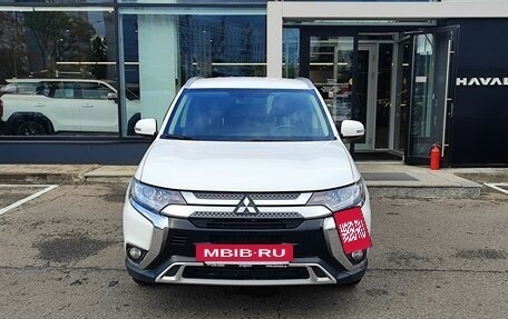 Mitsubishi Outlander III рестайлинг 3, 2019 год, 2 249 000 рублей, 2 фотография