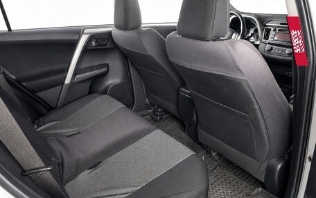 Toyota RAV4, 2018 год, 2 249 000 рублей, 18 фотография