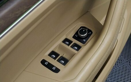 Volkswagen Touareg III, 2019 год, 3 600 000 рублей, 8 фотография