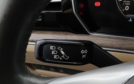 Volkswagen Touareg III, 2019 год, 3 600 000 рублей, 14 фотография