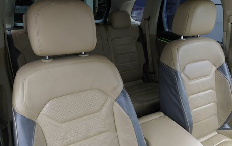Volkswagen Touareg III, 2019 год, 3 600 000 рублей, 22 фотография