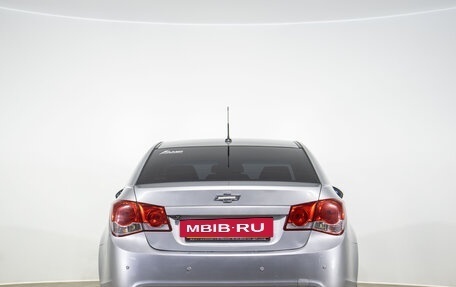 Chevrolet Cruze II, 2010 год, 669 000 рублей, 6 фотография