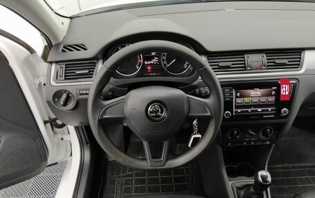 Skoda Rapid I, 2017 год, 1 319 000 рублей, 23 фотография