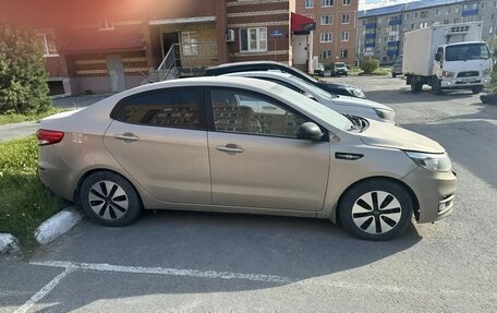 KIA Rio III рестайлинг, 2015 год, 900 000 рублей, 3 фотография