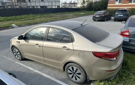 KIA Rio III рестайлинг, 2015 год, 900 000 рублей, 4 фотография