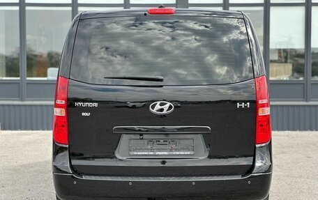 Hyundai H-1 II рестайлинг, 2016 год, 1 780 000 рублей, 6 фотография