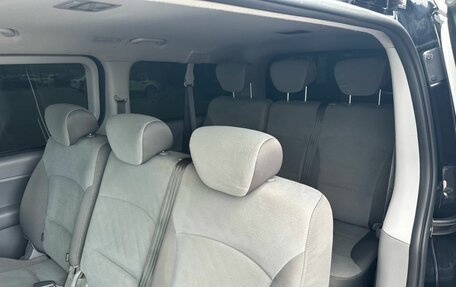 Hyundai H-1 II рестайлинг, 2016 год, 1 780 000 рублей, 20 фотография