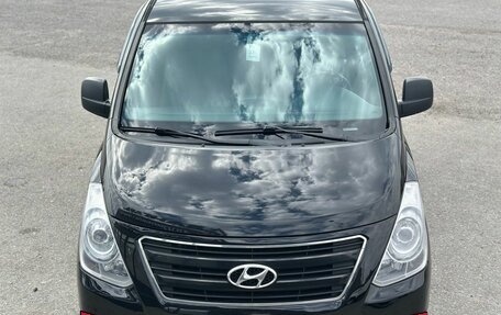 Hyundai H-1 II рестайлинг, 2016 год, 1 780 000 рублей, 35 фотография
