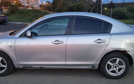 Mazda Axela, 2005 год, 390 000 рублей, 2 фотография