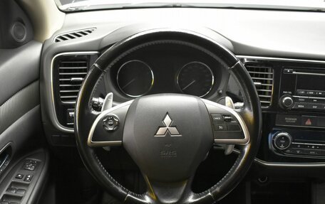 Mitsubishi Outlander III рестайлинг 3, 2014 год, 1 277 000 рублей, 11 фотография
