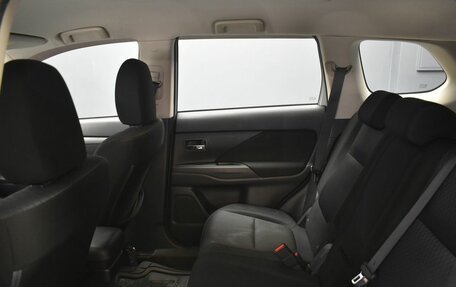 Mitsubishi Outlander III рестайлинг 3, 2014 год, 1 277 000 рублей, 22 фотография