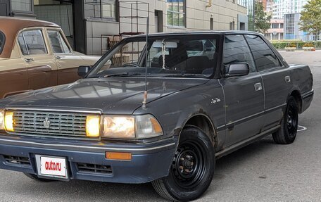 Toyota Crown, 1990 год, 390 000 рублей, 10 фотография