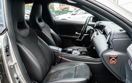 Mercedes-Benz CLA, 2019 год, 2 890 000 рублей, 8 фотография