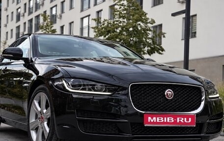 Jaguar XE I рестайлинг, 2016 год, 2 700 000 рублей, 1 фотография