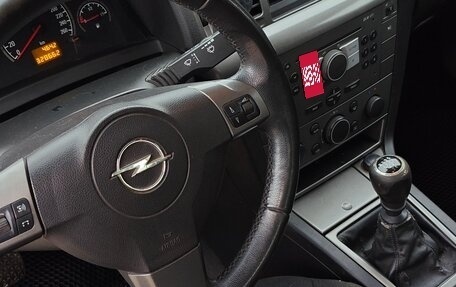 Opel Vectra C рестайлинг, 2005 год, 270 000 рублей, 10 фотография