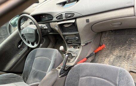Renault Laguna II, 2002 год, 160 000 рублей, 8 фотография