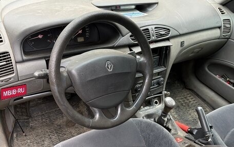 Renault Laguna II, 2002 год, 160 000 рублей, 10 фотография