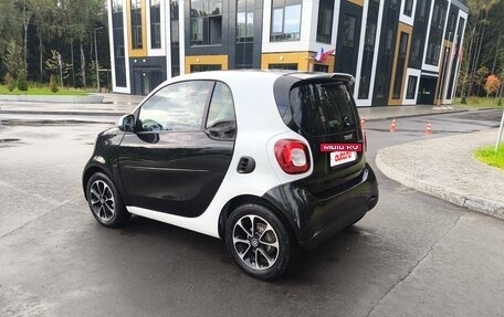 Smart Fortwo III, 2016 год, 890 000 рублей, 2 фотография