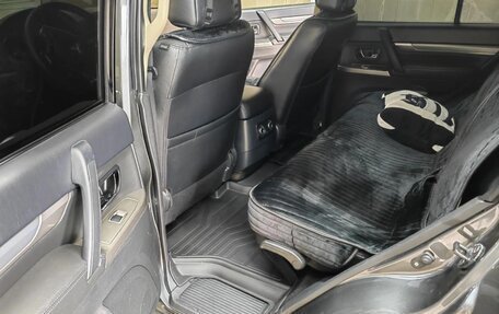 Mitsubishi Pajero IV, 2013 год, 2 500 000 рублей, 28 фотография