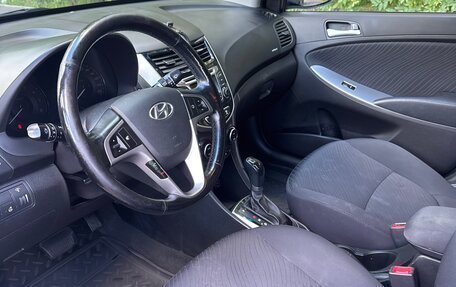 Hyundai Solaris II рестайлинг, 2014 год, 800 000 рублей, 9 фотография