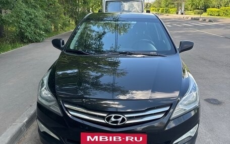 Hyundai Solaris II рестайлинг, 2014 год, 800 000 рублей, 16 фотография