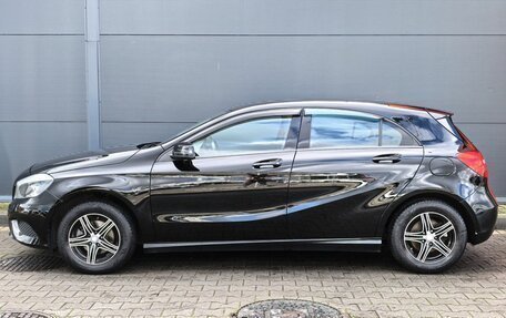 Mercedes-Benz A-Класс, 2015 год, 1 499 000 рублей, 2 фотография