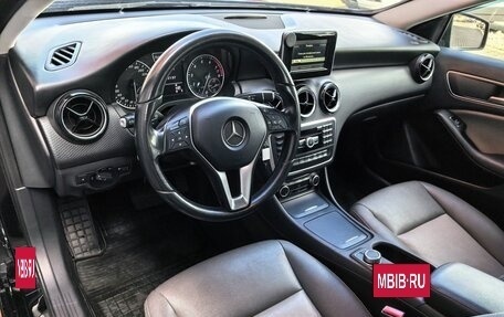 Mercedes-Benz A-Класс, 2015 год, 1 499 000 рублей, 5 фотография
