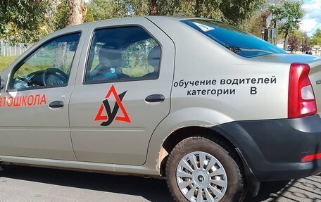 Renault Logan I, 2014 год, 380 000 рублей, 3 фотография