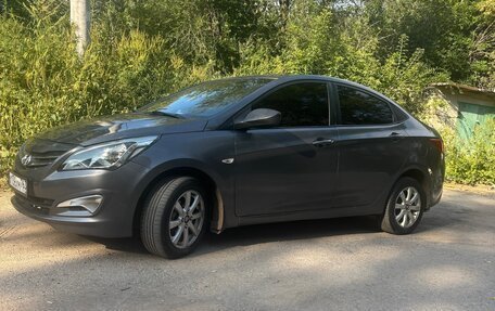 Hyundai Solaris II рестайлинг, 2016 год, 790 000 рублей, 2 фотография