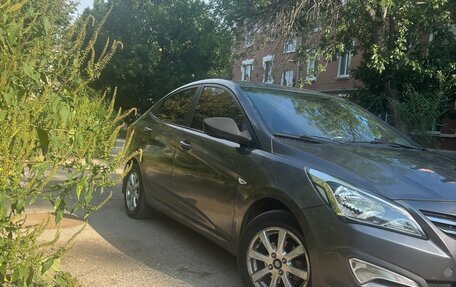 Hyundai Solaris II рестайлинг, 2016 год, 790 000 рублей, 3 фотография