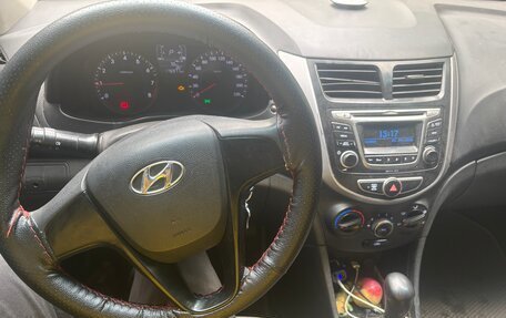 Hyundai Solaris II рестайлинг, 2016 год, 790 000 рублей, 10 фотография