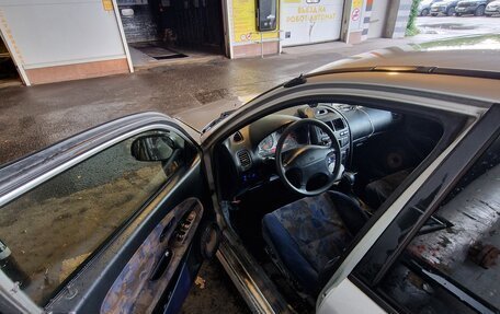 Mitsubishi Carisma I, 1998 год, 220 000 рублей, 4 фотография