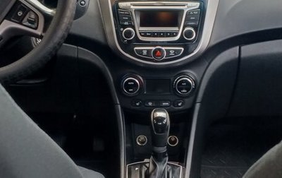 Hyundai Solaris II рестайлинг, 2015 год, 750 000 рублей, 1 фотография