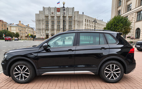 Volkswagen Tiguan II, 2019 год, 2 790 000 рублей, 1 фотография
