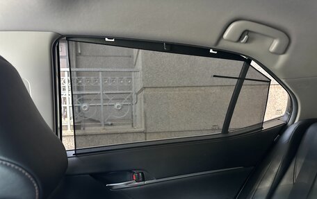 Toyota Camry, 2021 год, 3 300 000 рублей, 10 фотография