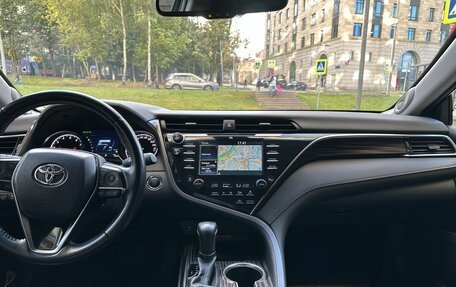 Toyota Camry, 2021 год, 3 300 000 рублей, 9 фотография