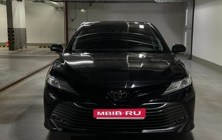 Toyota Camry, 2021 год, 3 300 000 рублей, 6 фотография