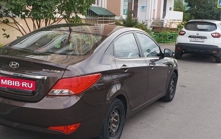 Hyundai Solaris II рестайлинг, 2015 год, 750 000 рублей, 11 фотография