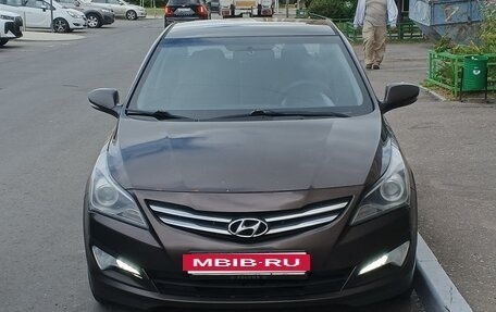 Hyundai Solaris II рестайлинг, 2015 год, 750 000 рублей, 12 фотография