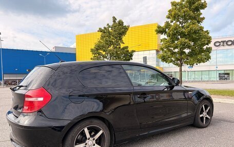 BMW 1 серия, 2011 год, 700 000 рублей, 5 фотография
