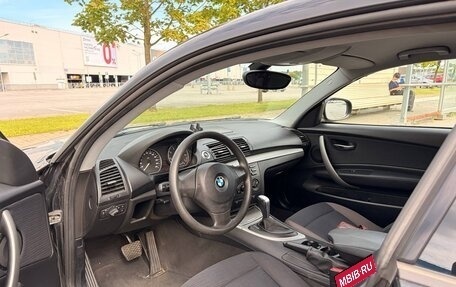 BMW 1 серия, 2011 год, 700 000 рублей, 8 фотография