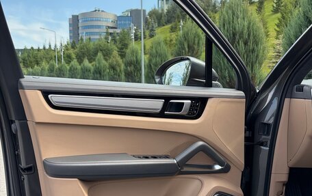 Porsche Cayenne III, 2018 год, 8 899 000 рублей, 9 фотография