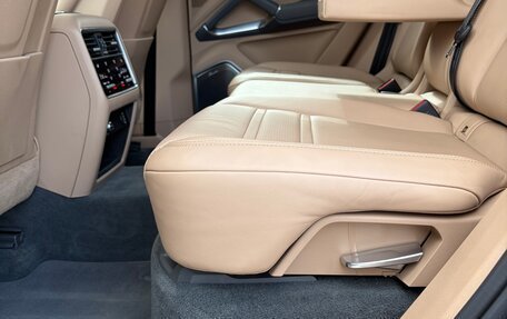 Porsche Cayenne III, 2018 год, 8 899 000 рублей, 12 фотография