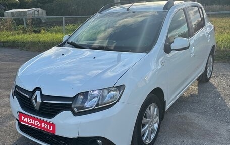 Renault Sandero II рестайлинг, 2015 год, 520 000 рублей, 1 фотография