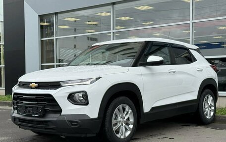 Chevrolet TrailBlazer, 2021 год, 1 840 000 рублей, 3 фотография