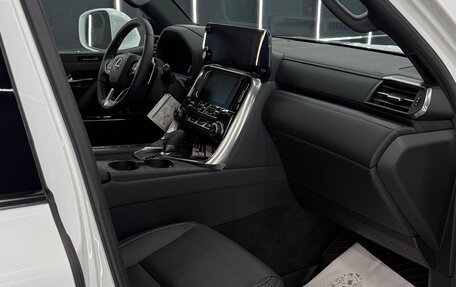 Lexus LX, 2026 год, 22 000 000 рублей, 10 фотография