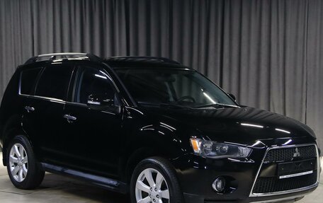 Mitsubishi Outlander III рестайлинг 3, 2012 год, 1 049 000 рублей, 3 фотография